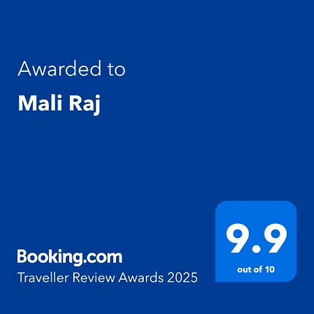 Mali Raj Apartment *